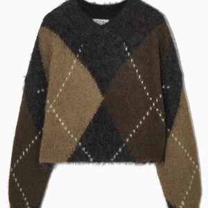COS Women's Cropped V-neck Mohair Argyle Sweater - Black and Brown